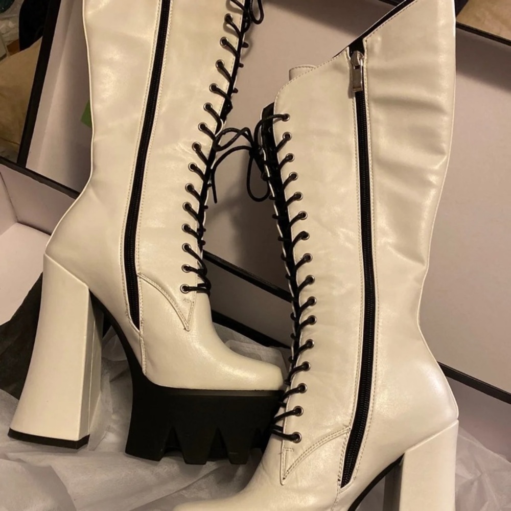 Dolls kill boots